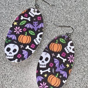 Danse Macabre II - Halloween faux leather earrings